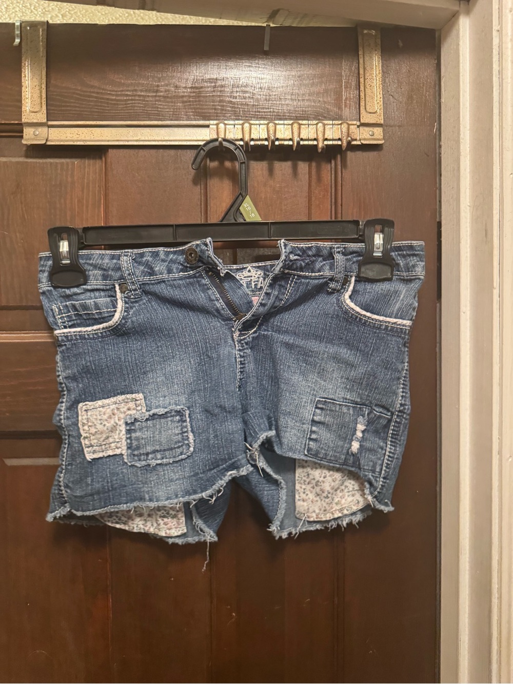 Women’s Juniors Size 4 Blue Patchwork Denim Shorts with Floral Inset